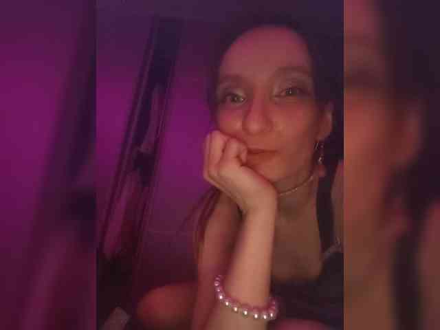 ivvikkilove1994 webcam