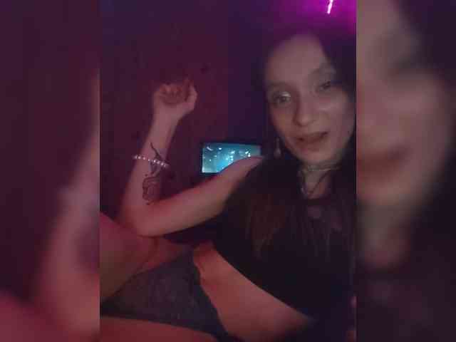 ivvikkilove1994 webcam