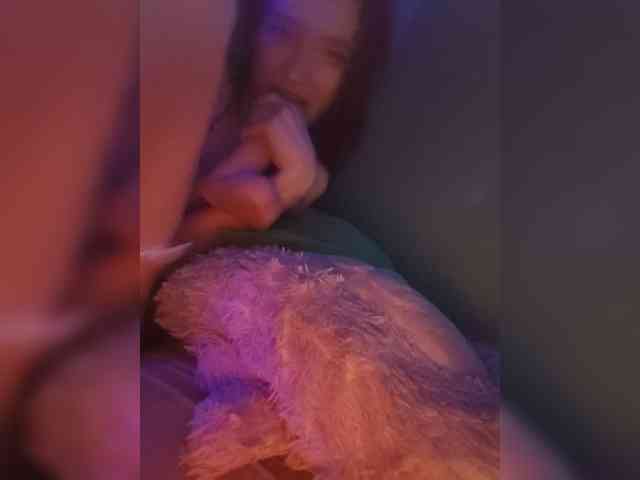 ivvikkilove1994 webcam