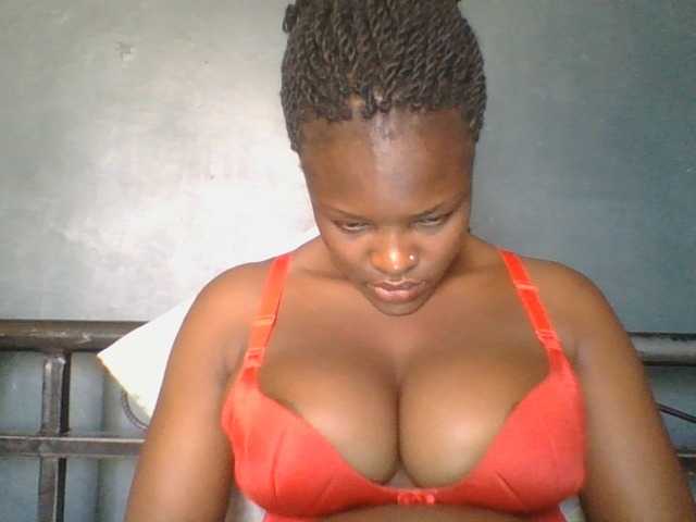 Naughtygoddess live cam on BongaCams