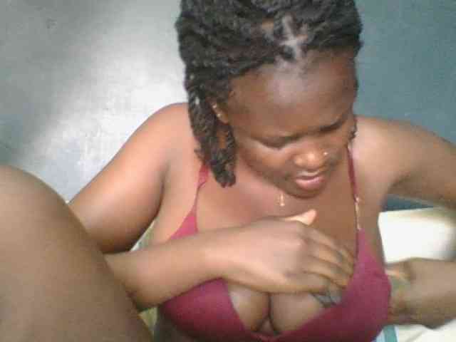 Naughtygoddess webcam