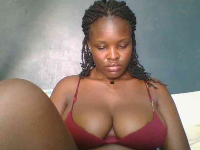 Naughtygoddess webcam