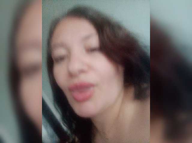 Sofia333123 live cam on BongaCams