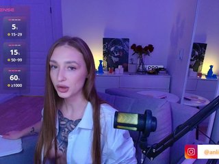 VibeLina Porn Show