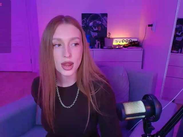 VibeLina live cam on BongaCams