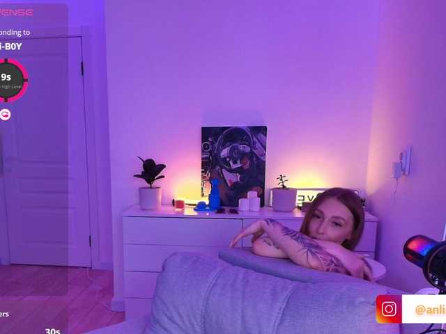VibeLina live cam on BongaCams