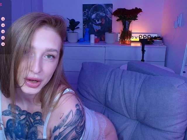 VibeLina live cam on BongaCams
