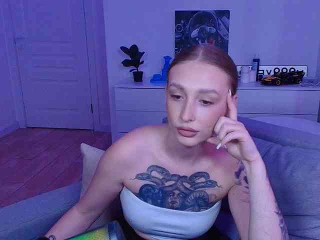 VibeLina webcam