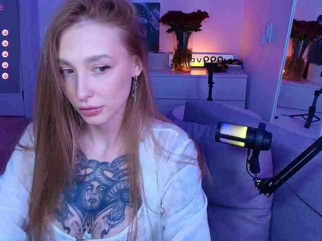 VibeLina webcam