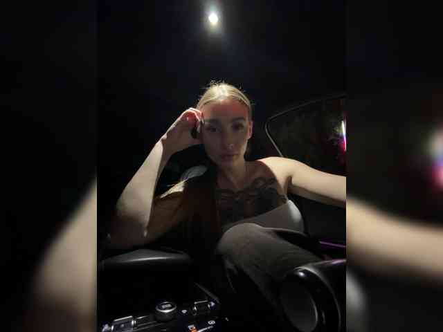 VibeLina webcam