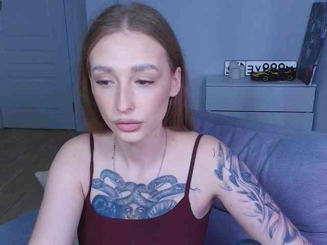 VibeLina webcam
