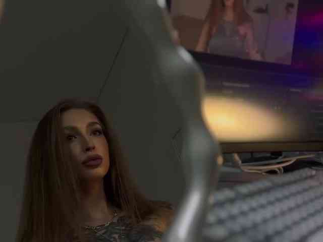 VibeLina webcam