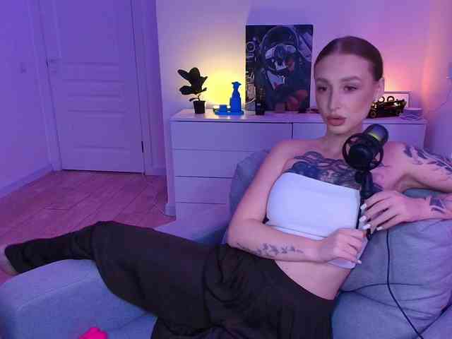 VibeLina webcam