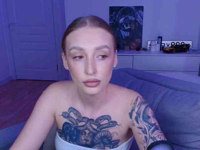 VibeLina webcam