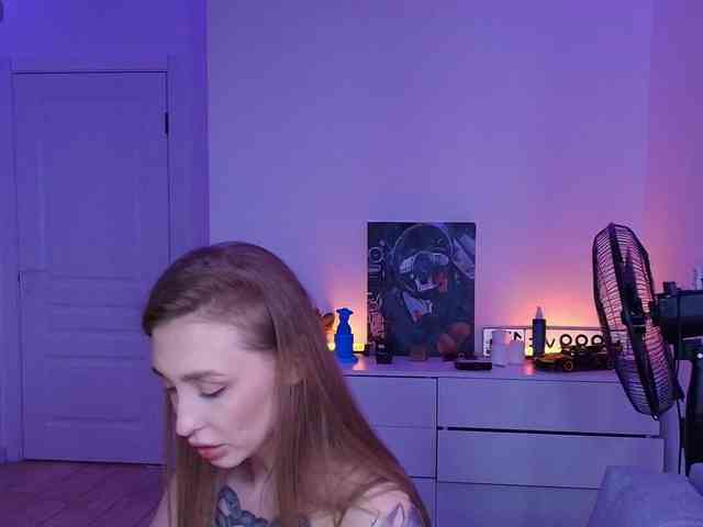 VibeLina webcam