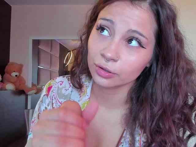 BellaStylezz webcam