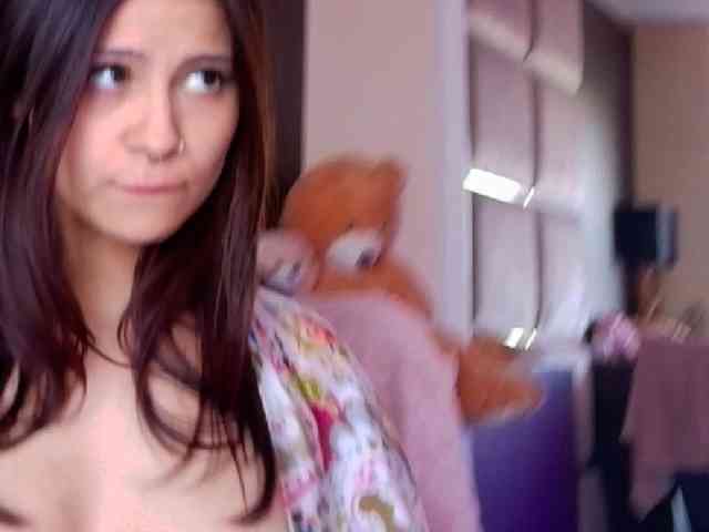 BellaStylezz webcam