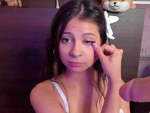 BellaStylezz webcam