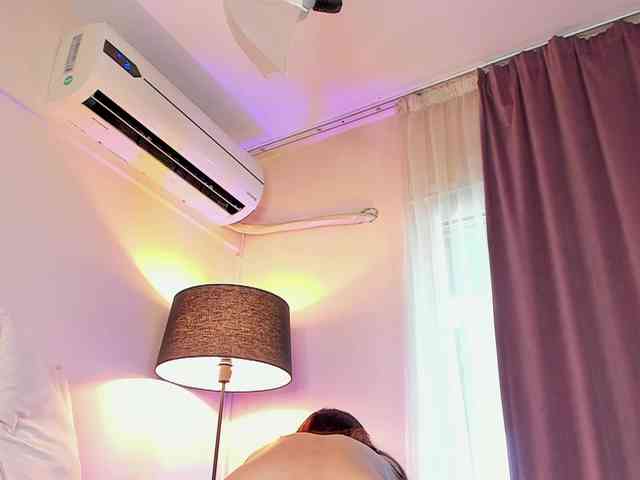 BellaStylezz webcam