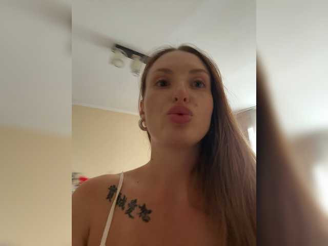 Yuleannnna live cam on BongaCams