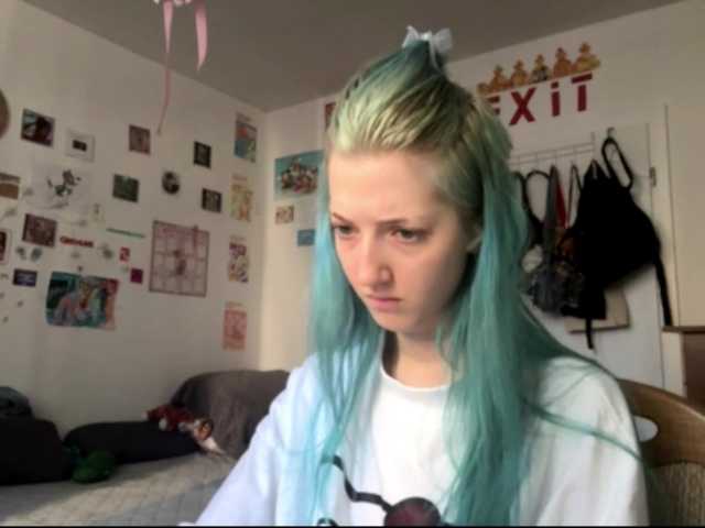karolinawild live cam on BongaCams