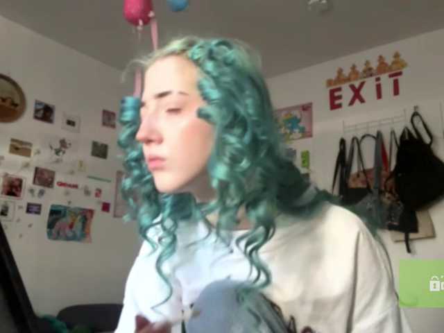 karolinawild live cam on BongaCams