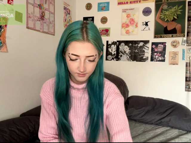 karolinawild live cam on BongaCams