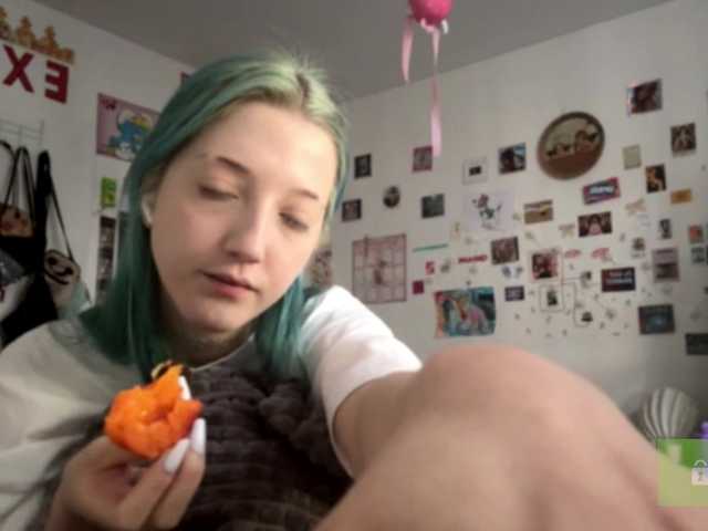 karolinawild live cam on BongaCams