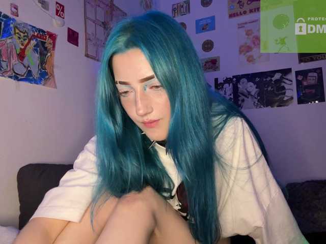karolinawild live cam on BongaCams