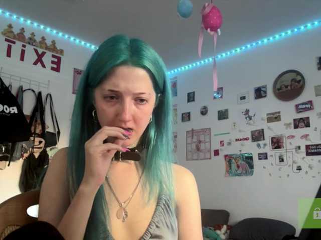 karolinawild live cam on BongaCams