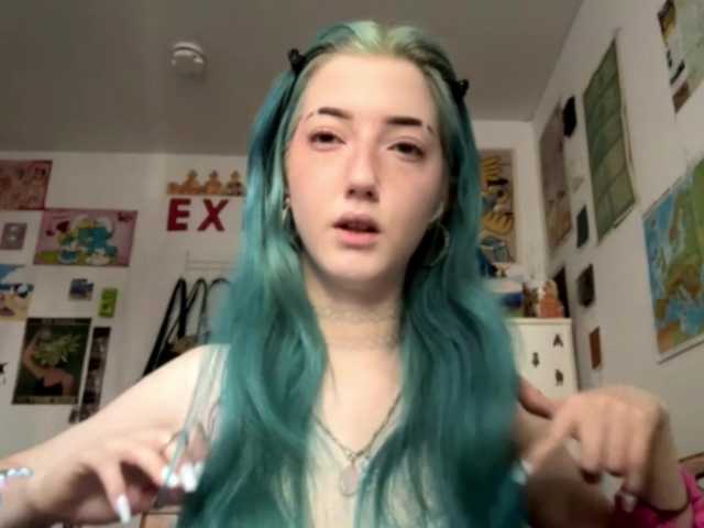karolinawild live cam on BongaCams