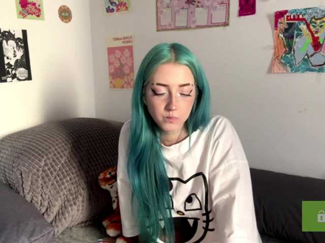 karolinawild live cam on BongaCams