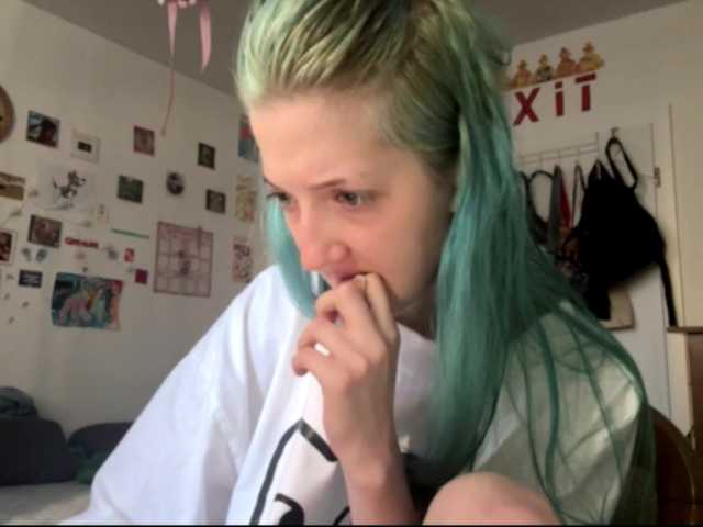 karolinawild live cam on BongaCams