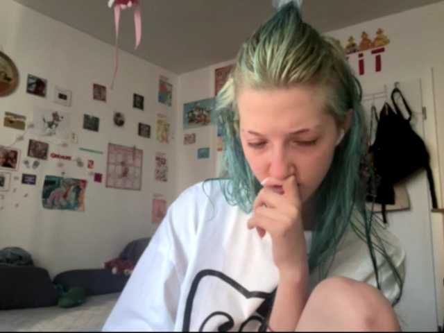 karolinawild live cam on BongaCams