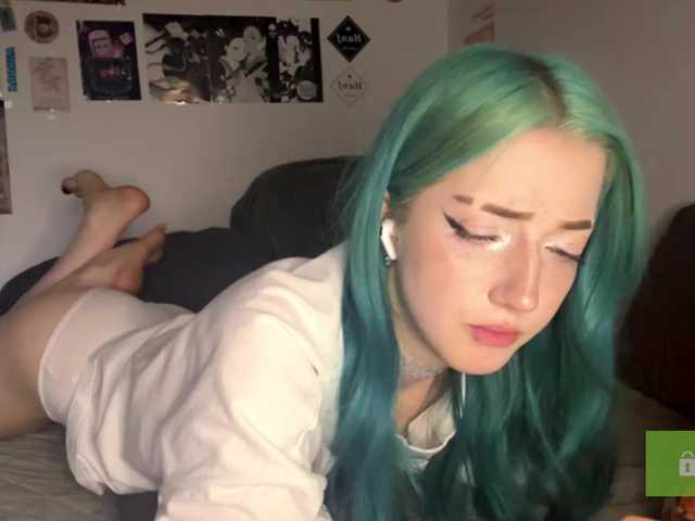 karolinawild live cam on BongaCams