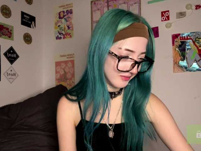karolinawild live cam on BongaCams