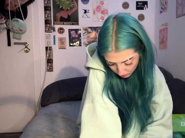 karolinawild live cam on BongaCams