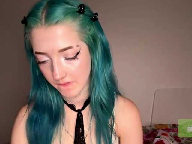 karolinawild live cam on BongaCams
