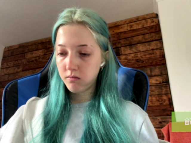 karolinawild live cam on BongaCams