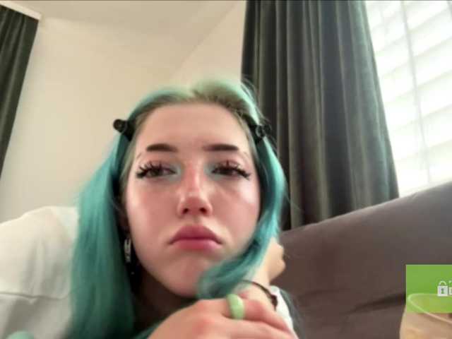 karolinawild live cam on BongaCams
