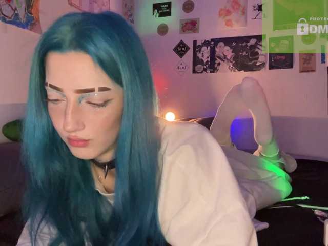 karolinawild live cam on BongaCams
