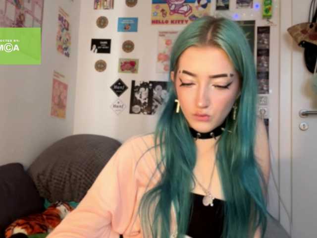 karolinawild live cam on BongaCams