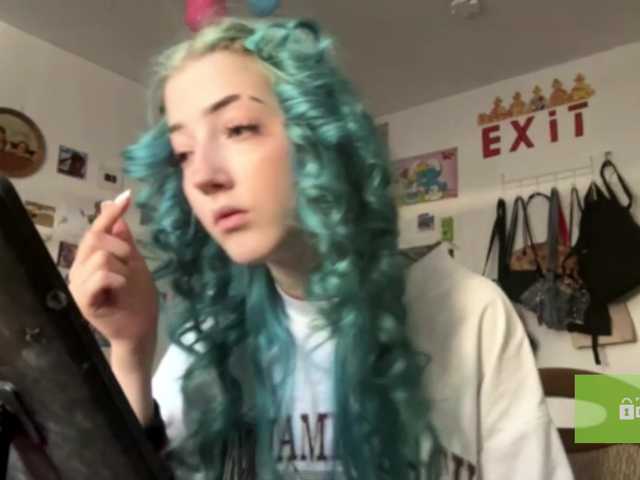 karolinawild live cam on BongaCams