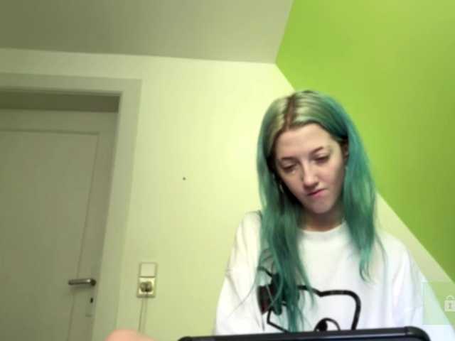 karolinawild live cam on BongaCams