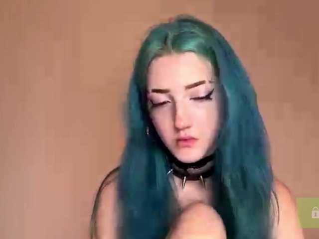karolinawild live cam on BongaCams