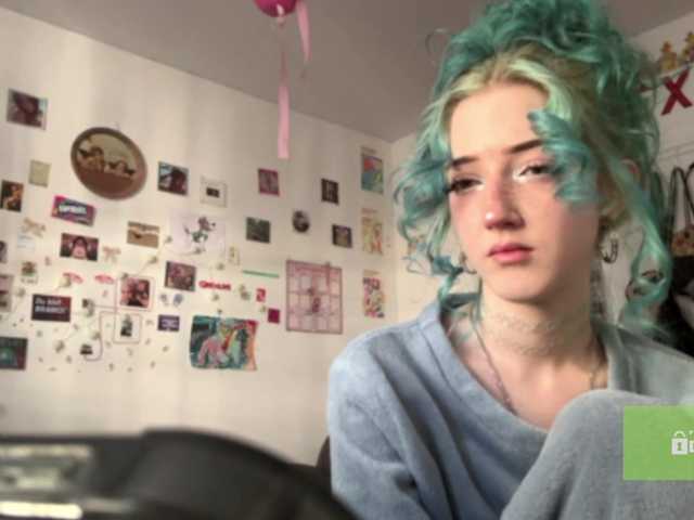 karolinawild live cam on BongaCams
