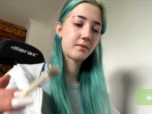 karolinawild live cam on BongaCams