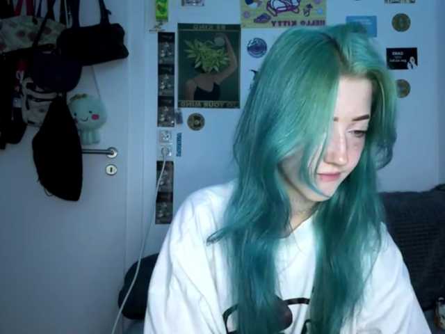 karolinawild live cam on BongaCams