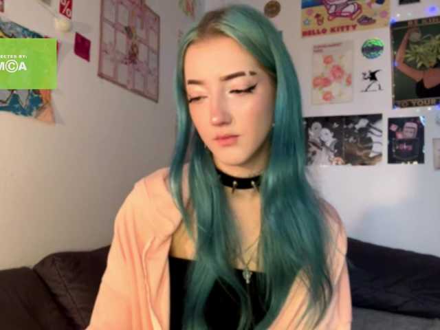 karolinawild live cam on BongaCams