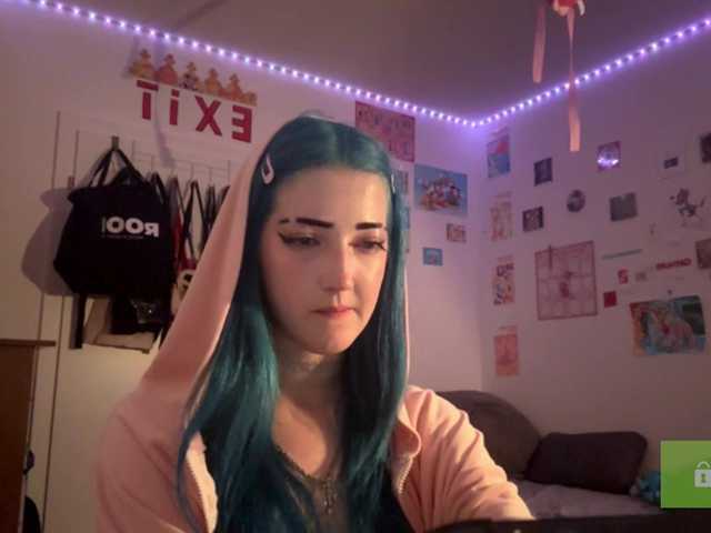 karolinawild live cam on BongaCams